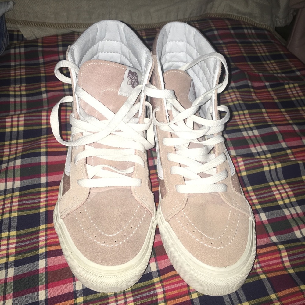 Vans - Picture 2 of 5
